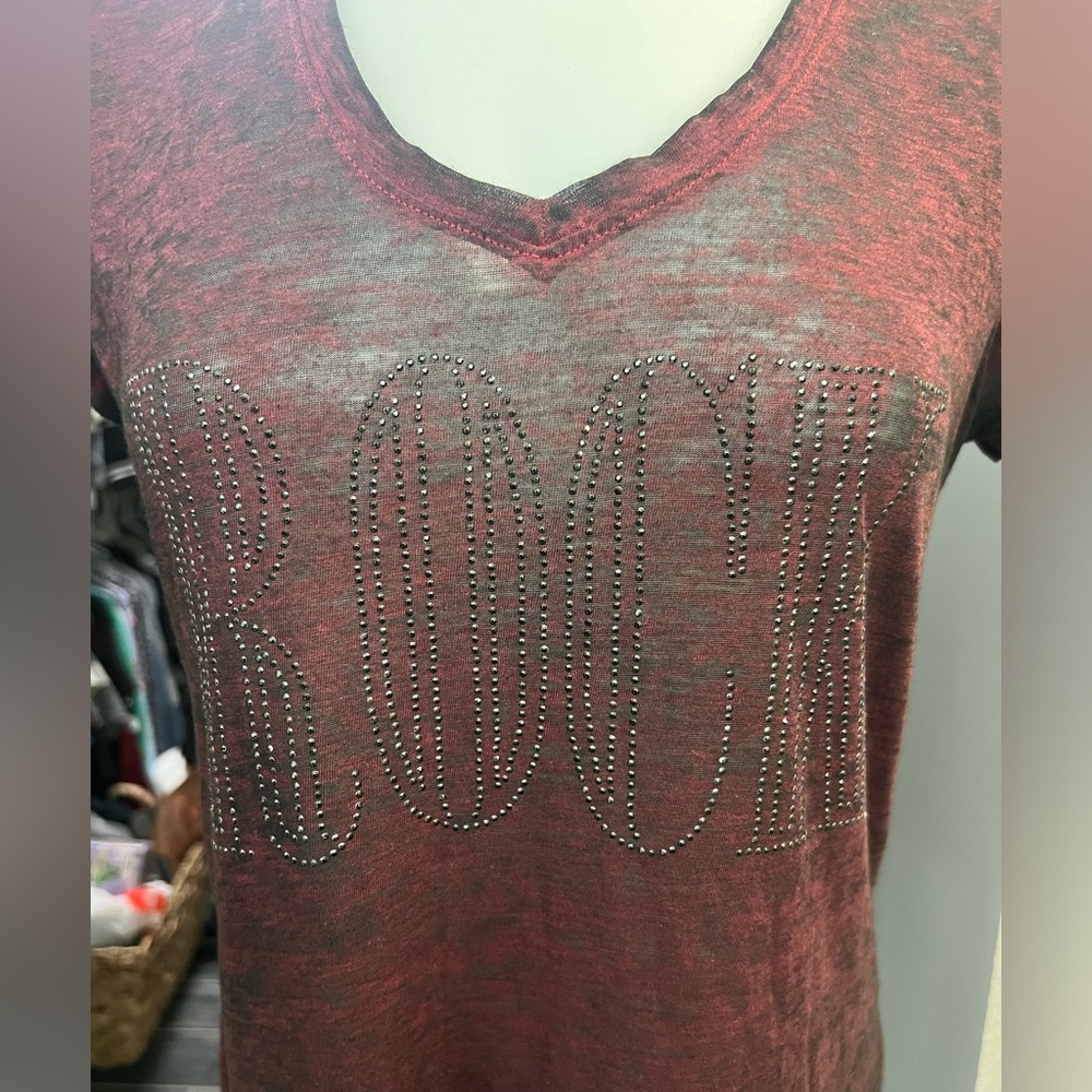 Rock & Republic “Rock” Red & Black Short Sleeve Top - Picture 2 of 9